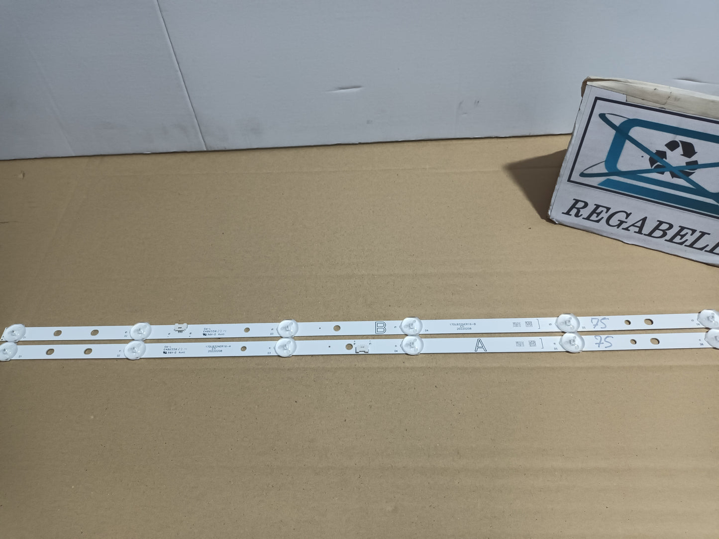 TOSHIBA 32WV3263DG, KIT 2 TIRAS LED (ref,75)