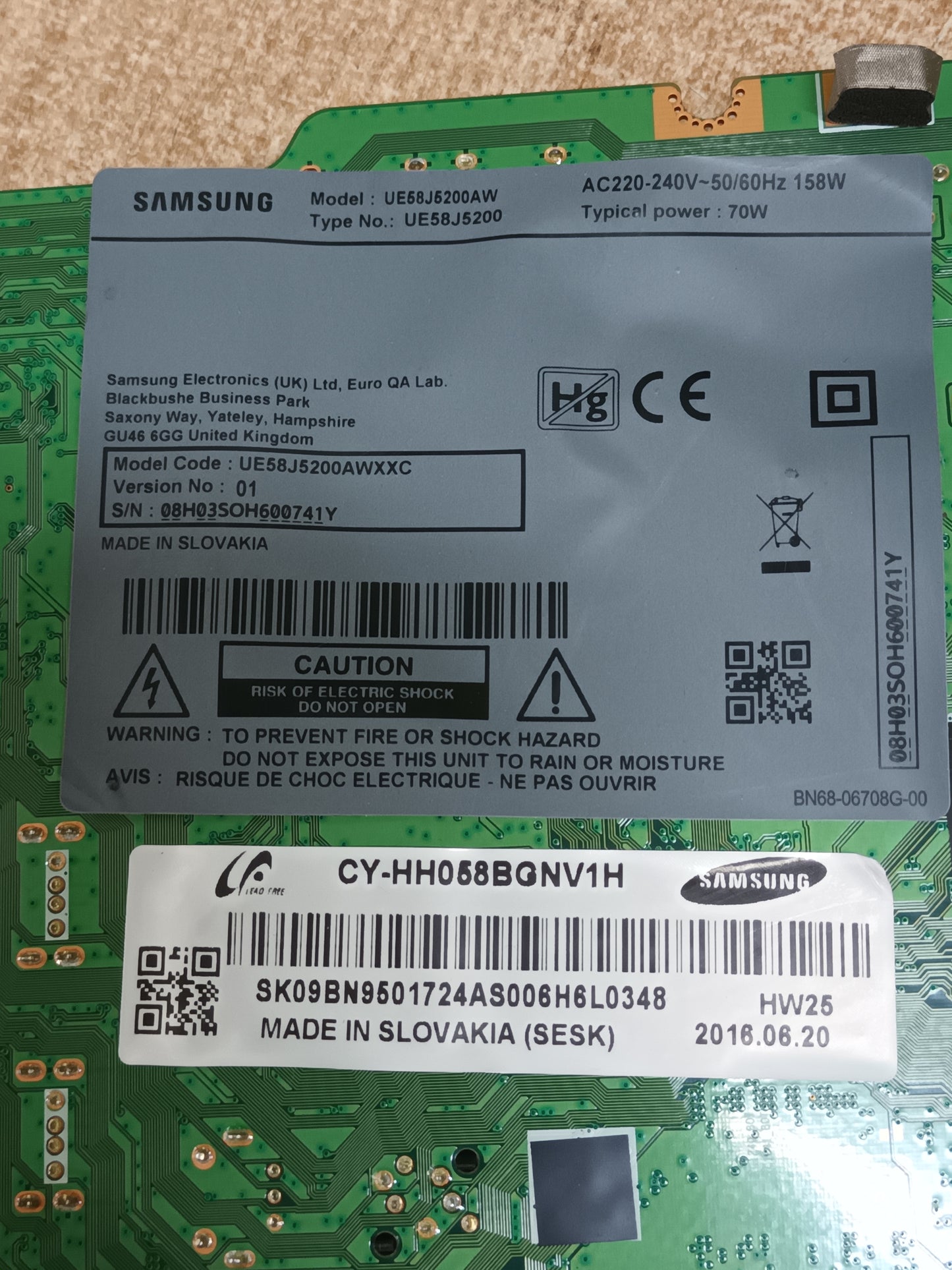 BN96-10476B, de SAMSUNG UE58J5200AW