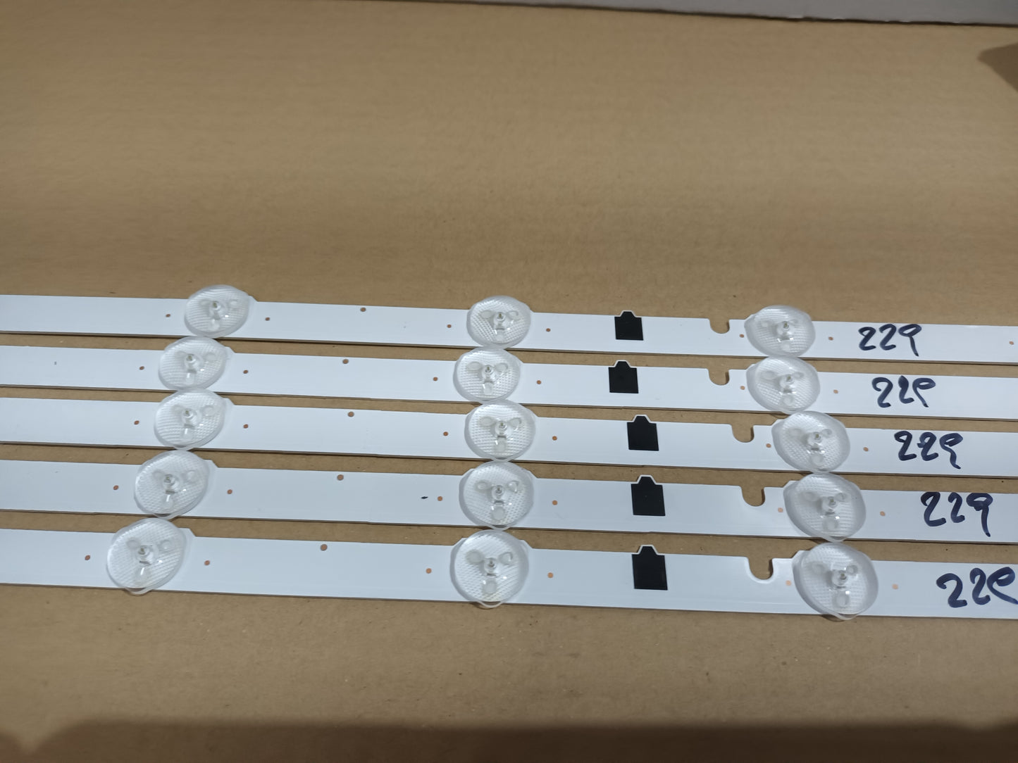 SAMSUNG UE32F5300AW, KIT 5 TIRAS LED (ref.229)