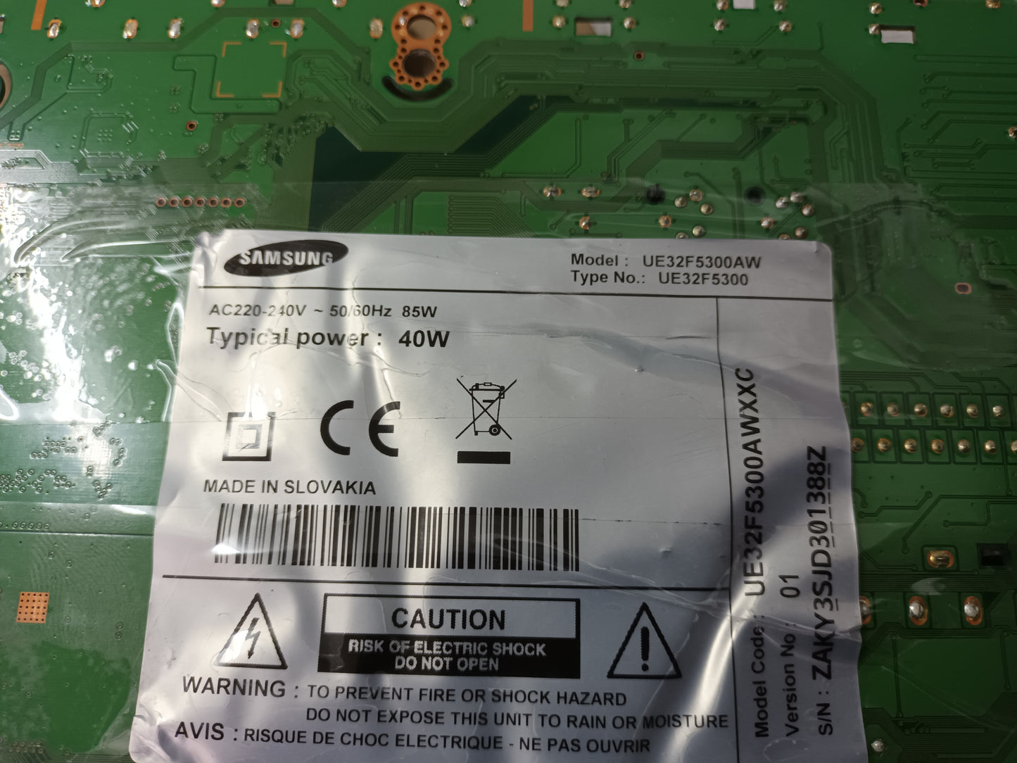 SAMSUNG UE32F5300AW, componentes, (ref-140)