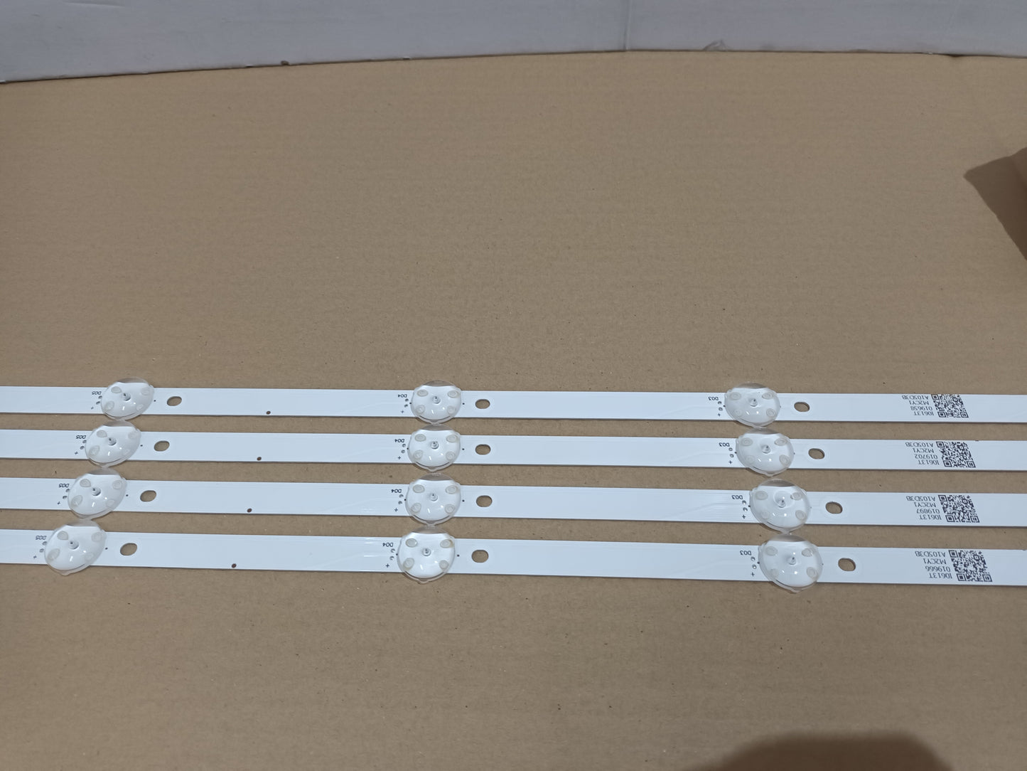 PHILIPS 42PFS4012/12 , KIT 4 TIRAS LED (ref,141)