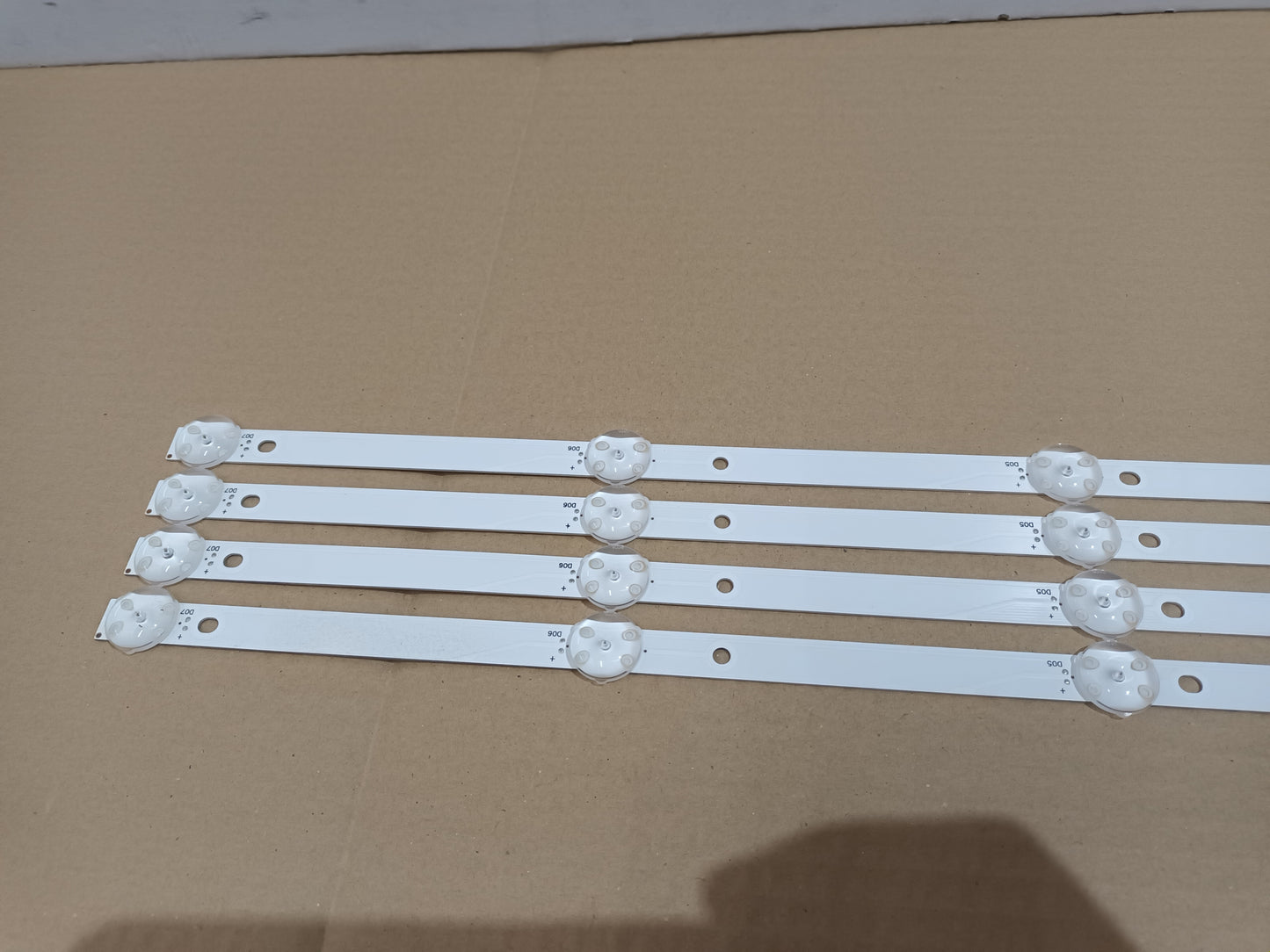 PHILIPS 42PFS4012/12 , KIT 4 TIRAS LED (ref,141)