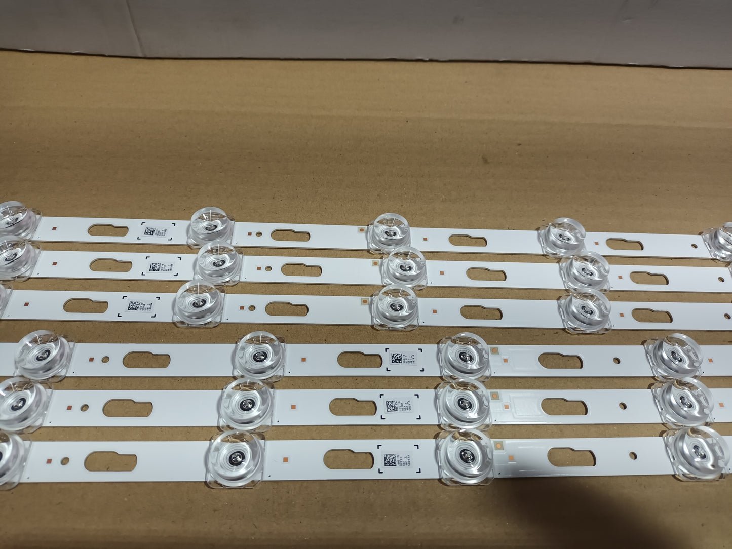 SAMSUN UE65DU7172U,KIT TIRAS LED nuevas, (ref,126)
