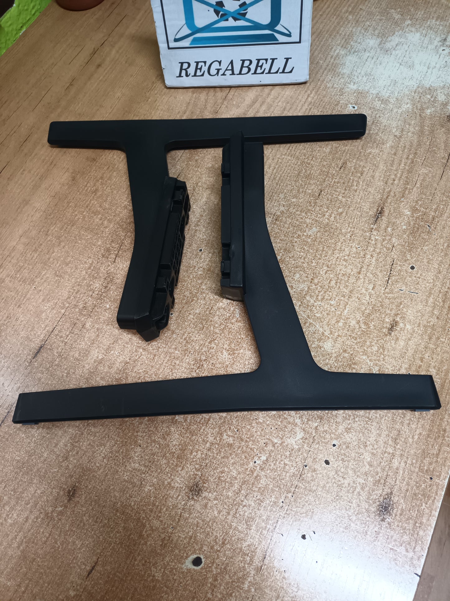 PIES DE TV SAMSUNG UE65DU7172U, NUEVOS (ref-212)