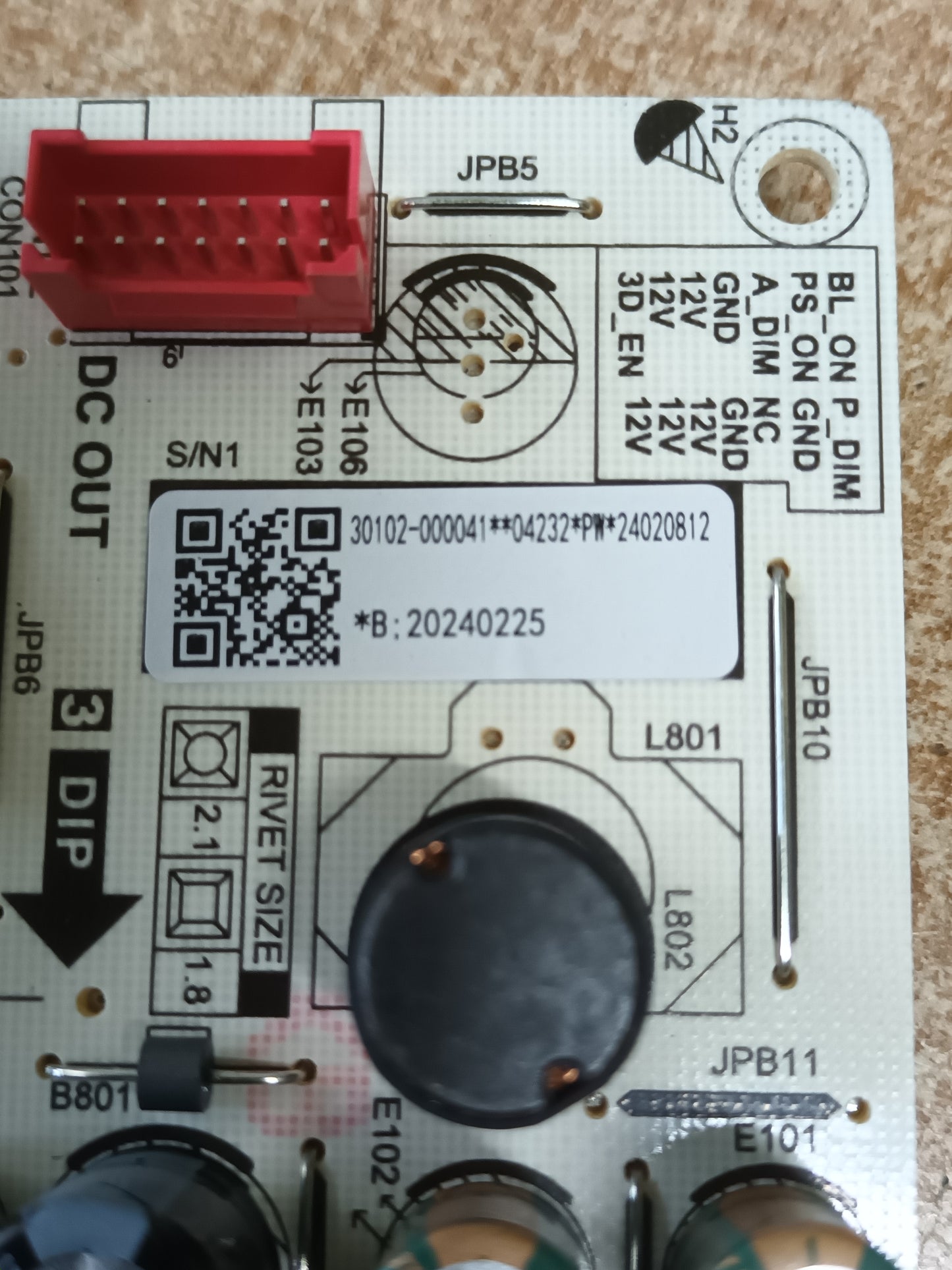 PW.A100W2.772, NUEVA SIN USAR, de TV TCL 43P655,