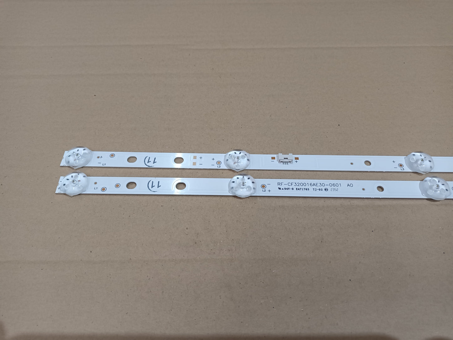 TOSHIBA 32WV2E63DG, KIT TIRAS LED nuevas,(ref-354)