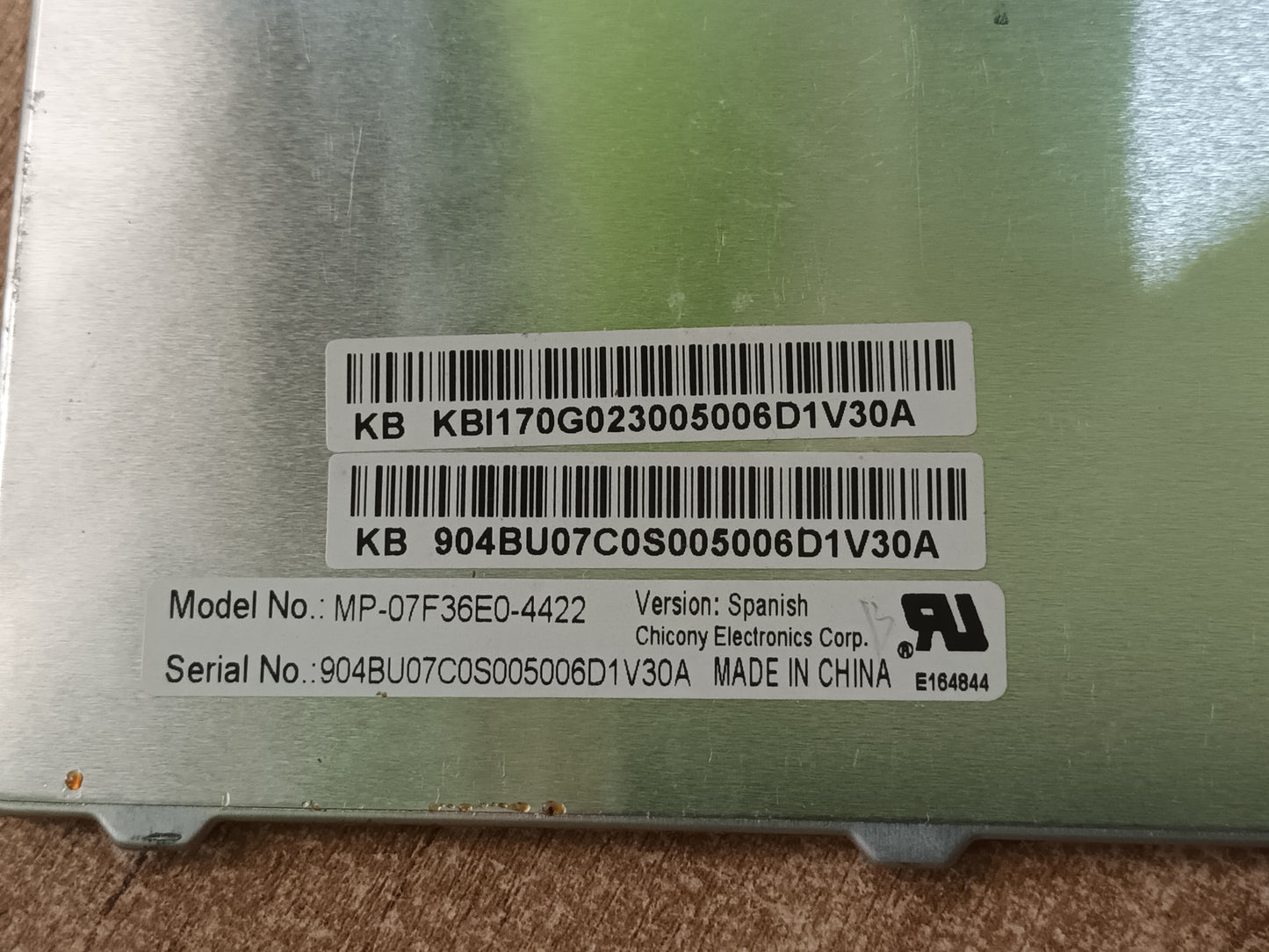 TECLADO DE P. BELL TJ 76, MODELO: MP-07F36E0-4424,