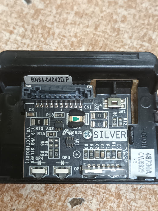 SAMSUNG UE55RU7405U, SENSOR IR