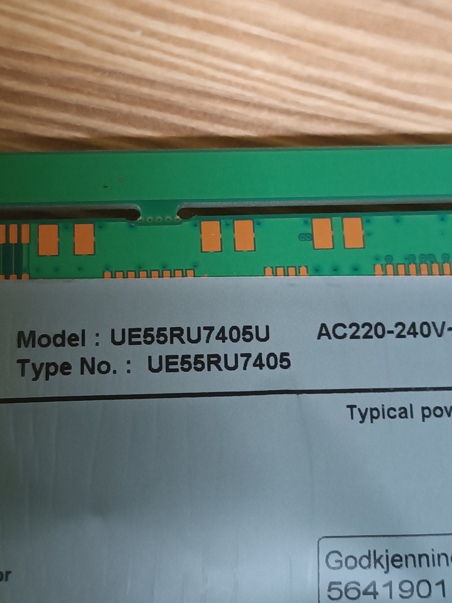 SAMSUNG UE55RU7405U, SENSOR IR