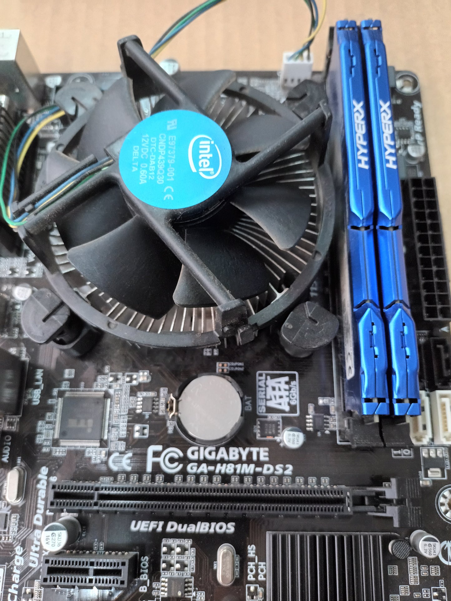 Placa base Gigabyte GA-H81M-DS2, (ref-10)