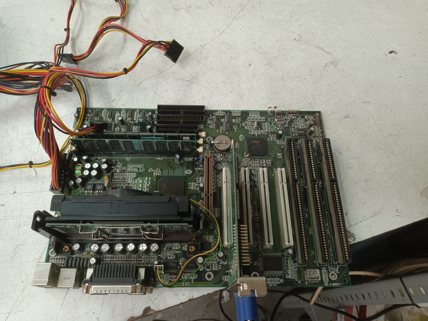 PLACA BASE LEGEND V, PENTIUM III, 266MHZ, (PL-33)