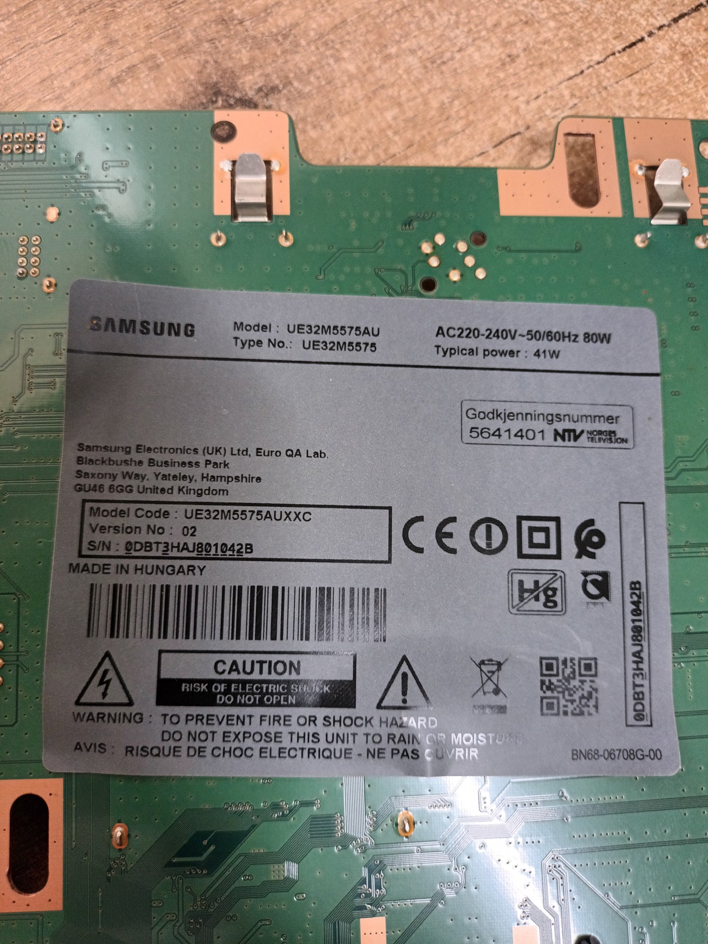 BN44-00869A, de samsung UE32M5575AU