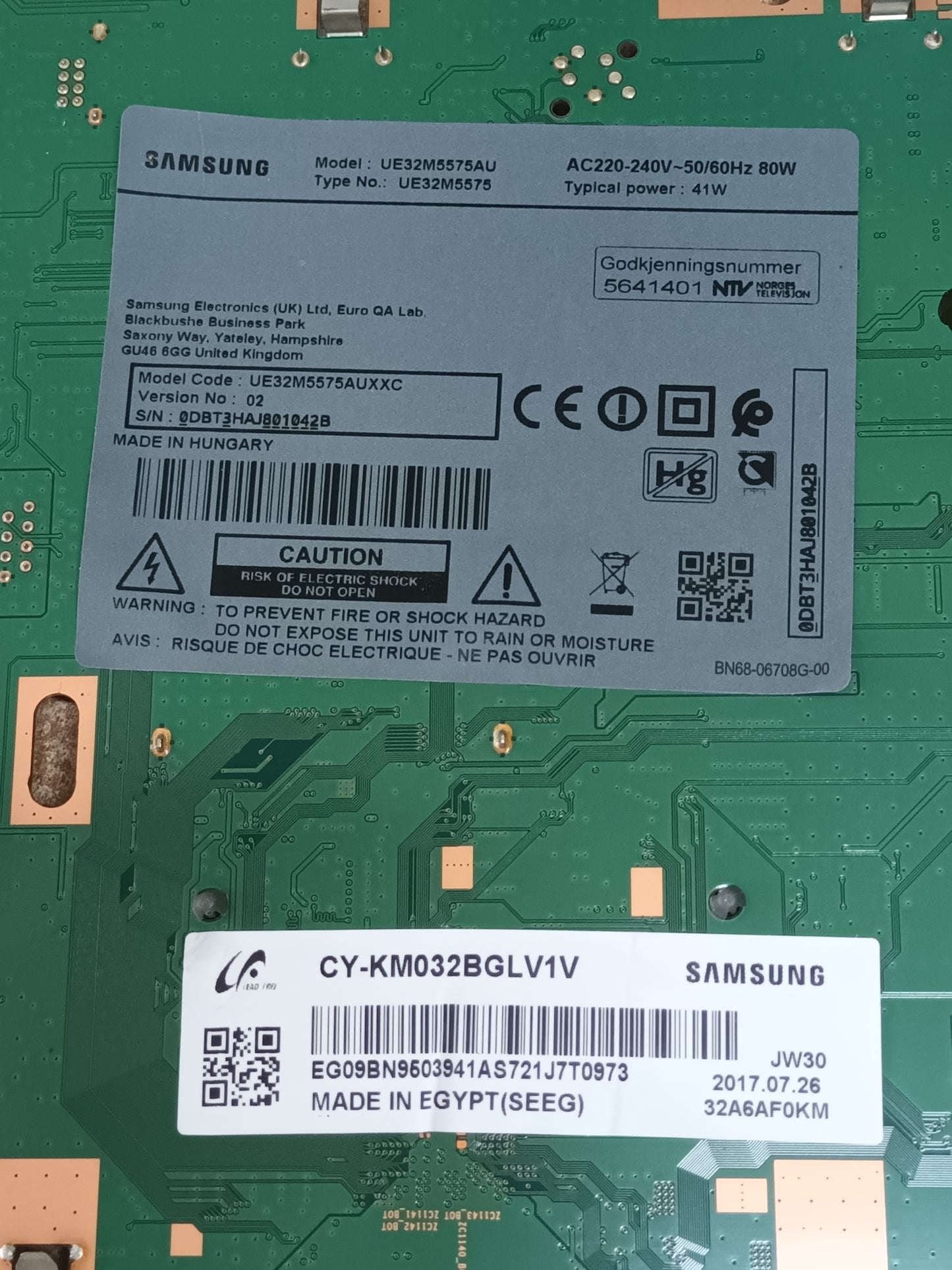 BN94-11891W, de SAMSUNG UE32M5575AU