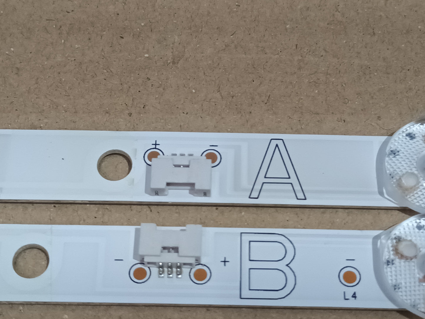 JVC LT-32VH39005, KIT 2 TIRAS LED (ref,225)