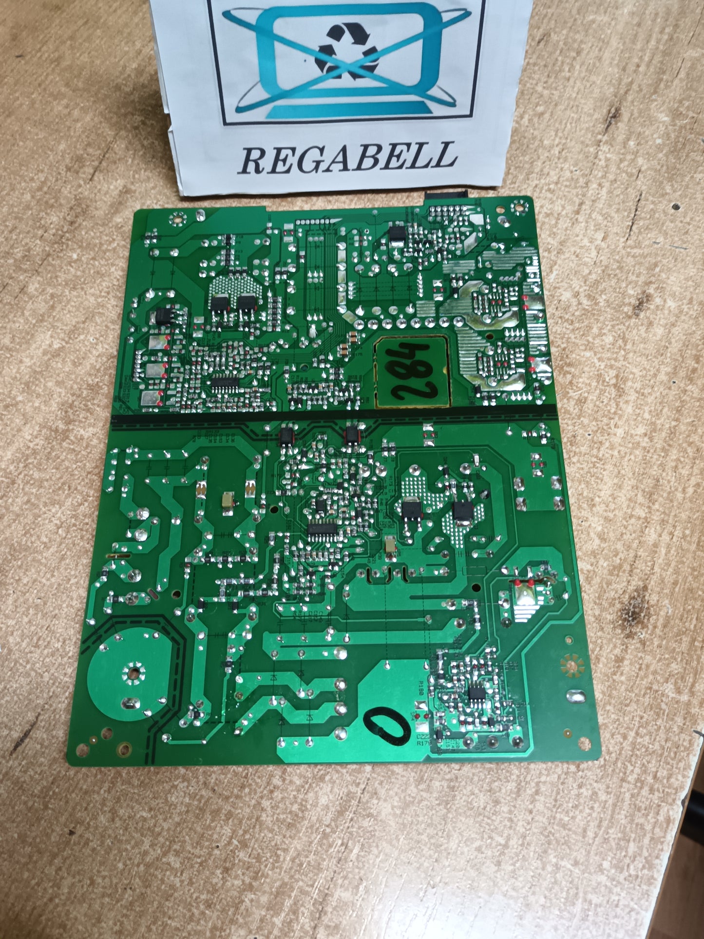 17MB180Y, PSU DE TV JVC LT-65VU3300