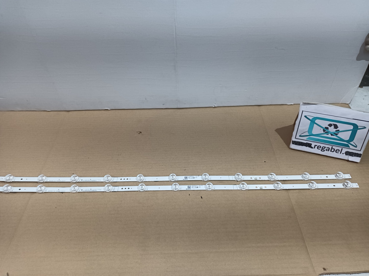 Kit 2 tiras LED HISENSE 43AE7000F