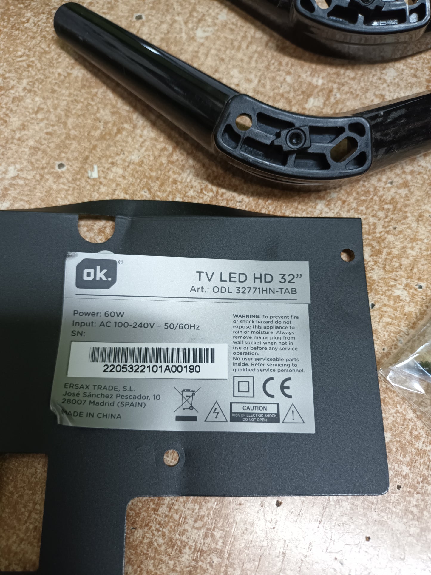 PIES DE TV OK ODL 32771HN-TAB, (ref-142)
