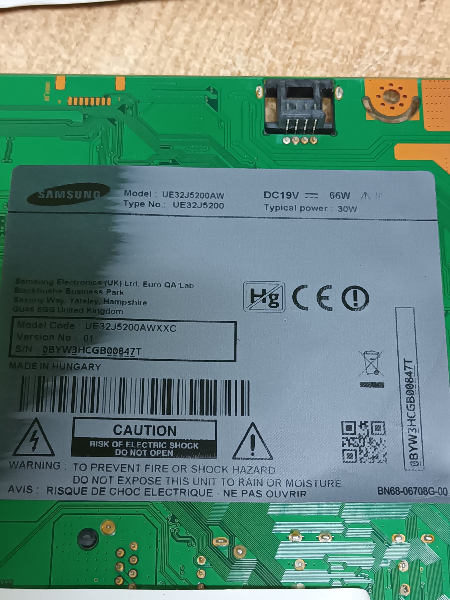 BN94-08318A, de SAMSUNG UE32J5200AW