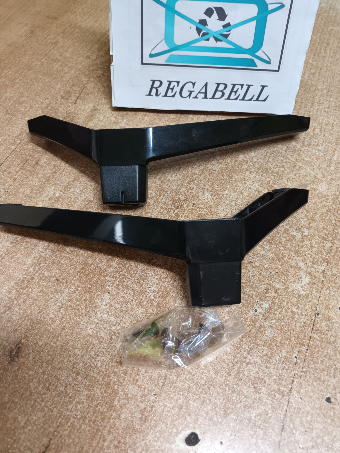 PIES DE TV APROX APPTV32, (ref-198)
