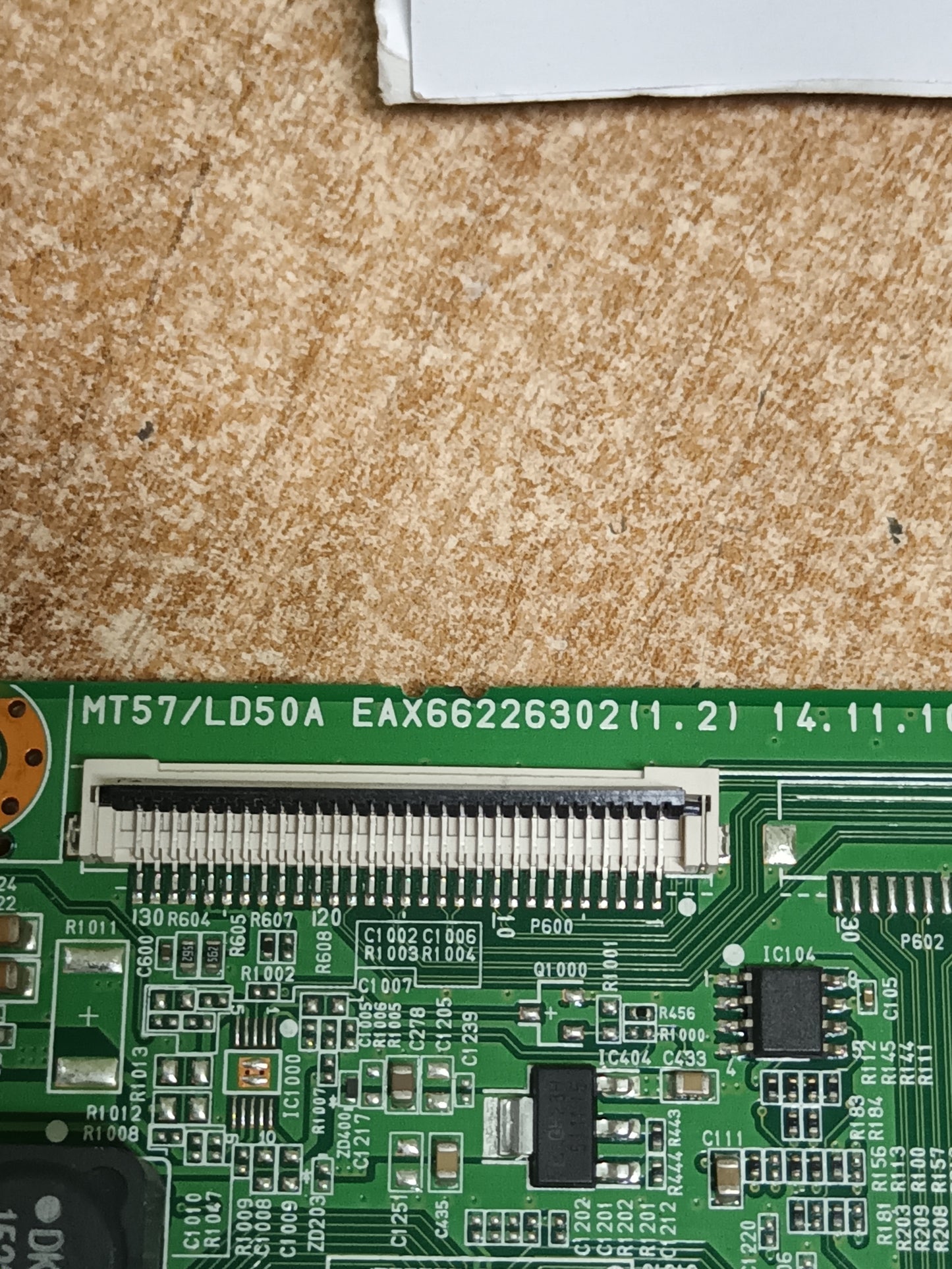 placa main EAX66226302(1.2) MAIN, de tv LG28MT47D-PZ