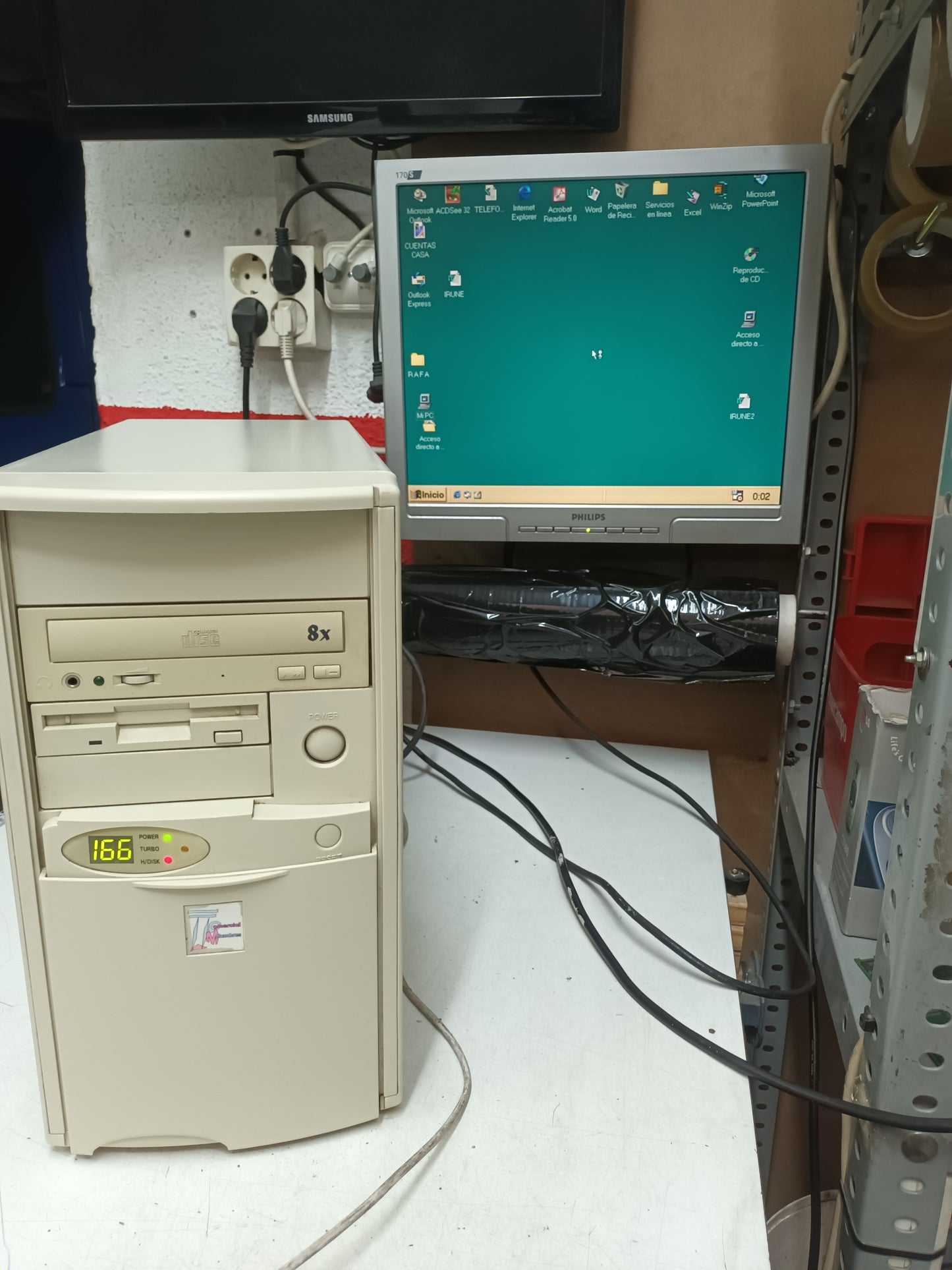n-8, pc retro PENTIUM MMX, 166MHZ