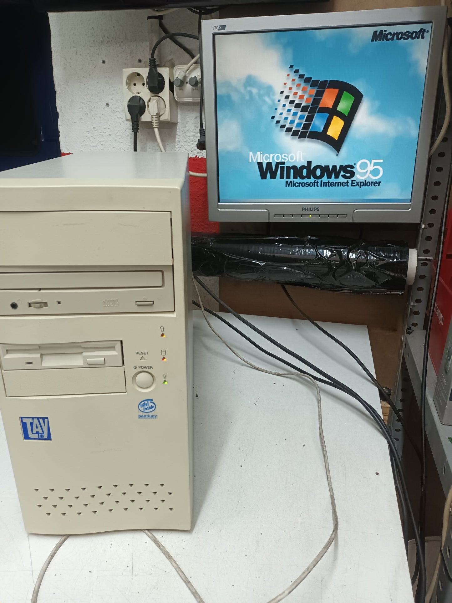n-9, pc retro PENTIUM S, CPU AT 133MHZ