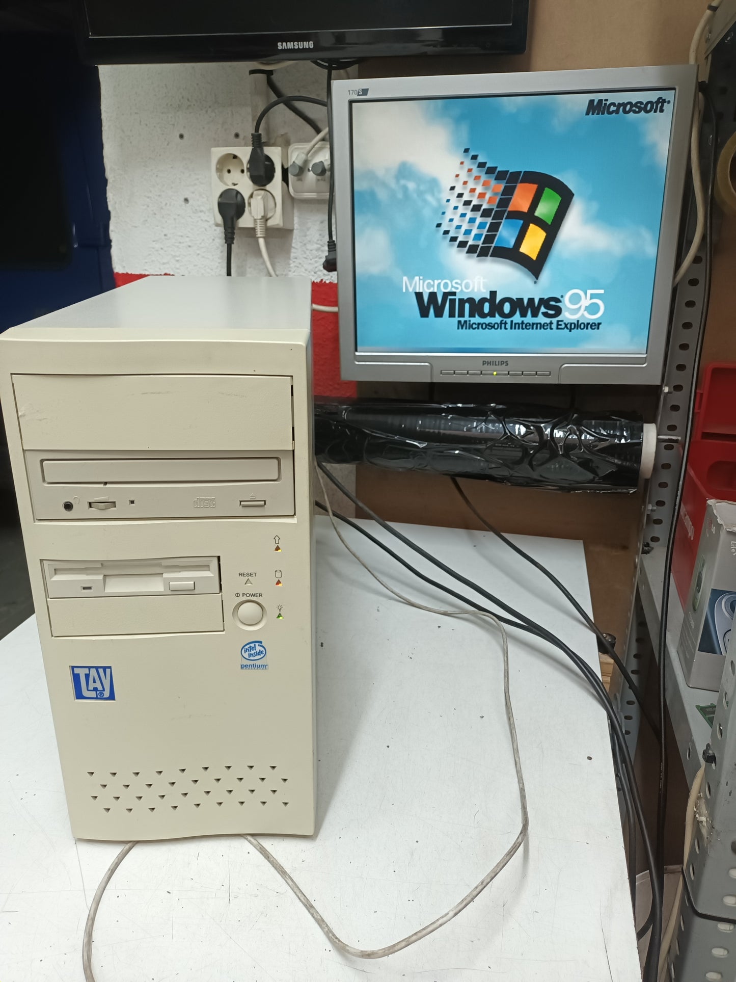 n-9, pc retro PENTIUM S, CPU AT 133MHZ