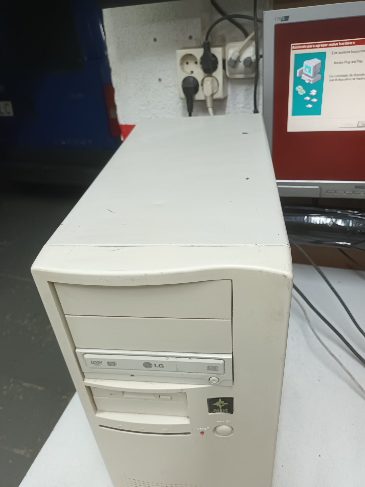 n-10, pc retro AMD K6-2/400,