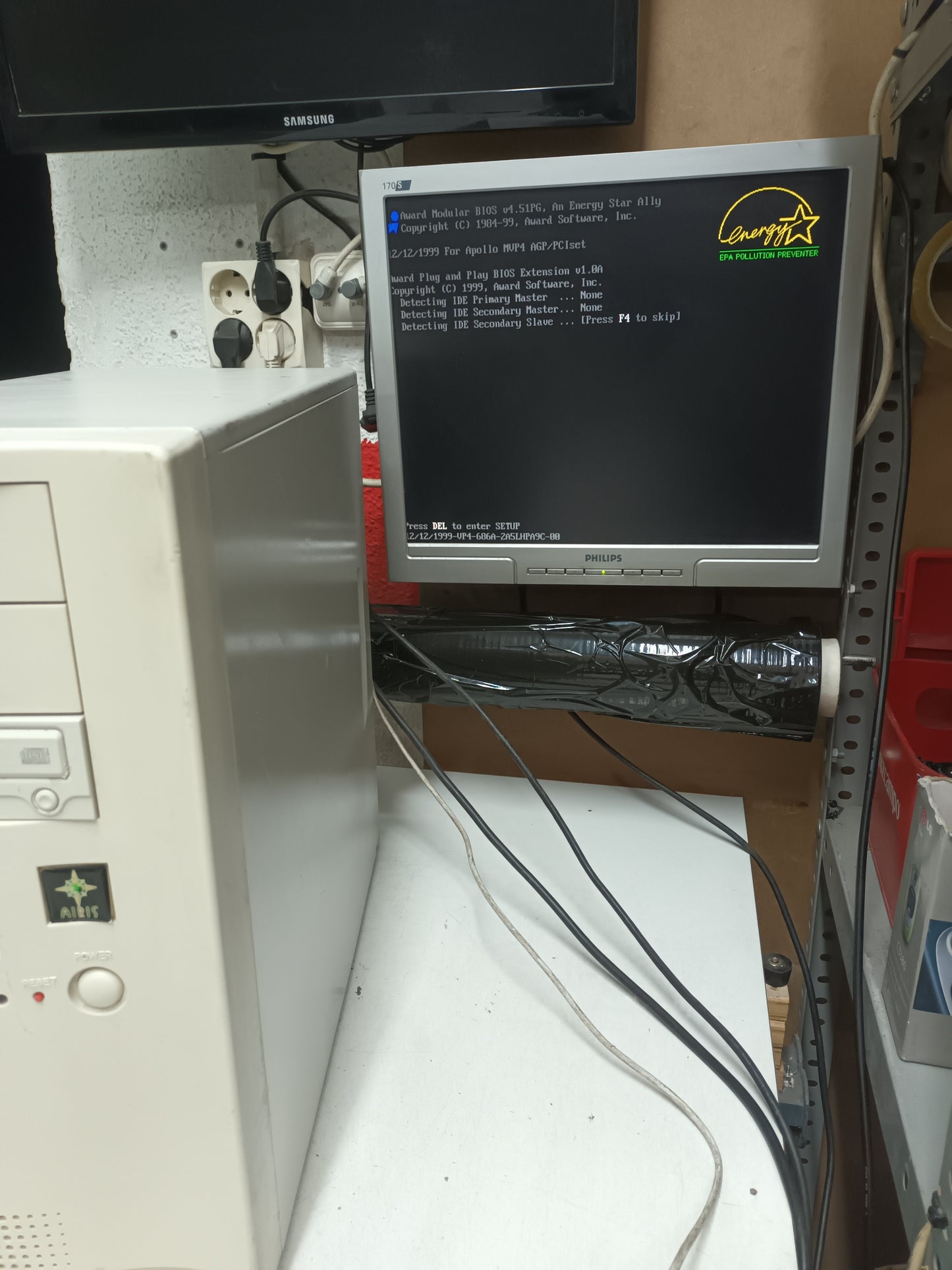 n-10, pc retro AMD K6-2/400,