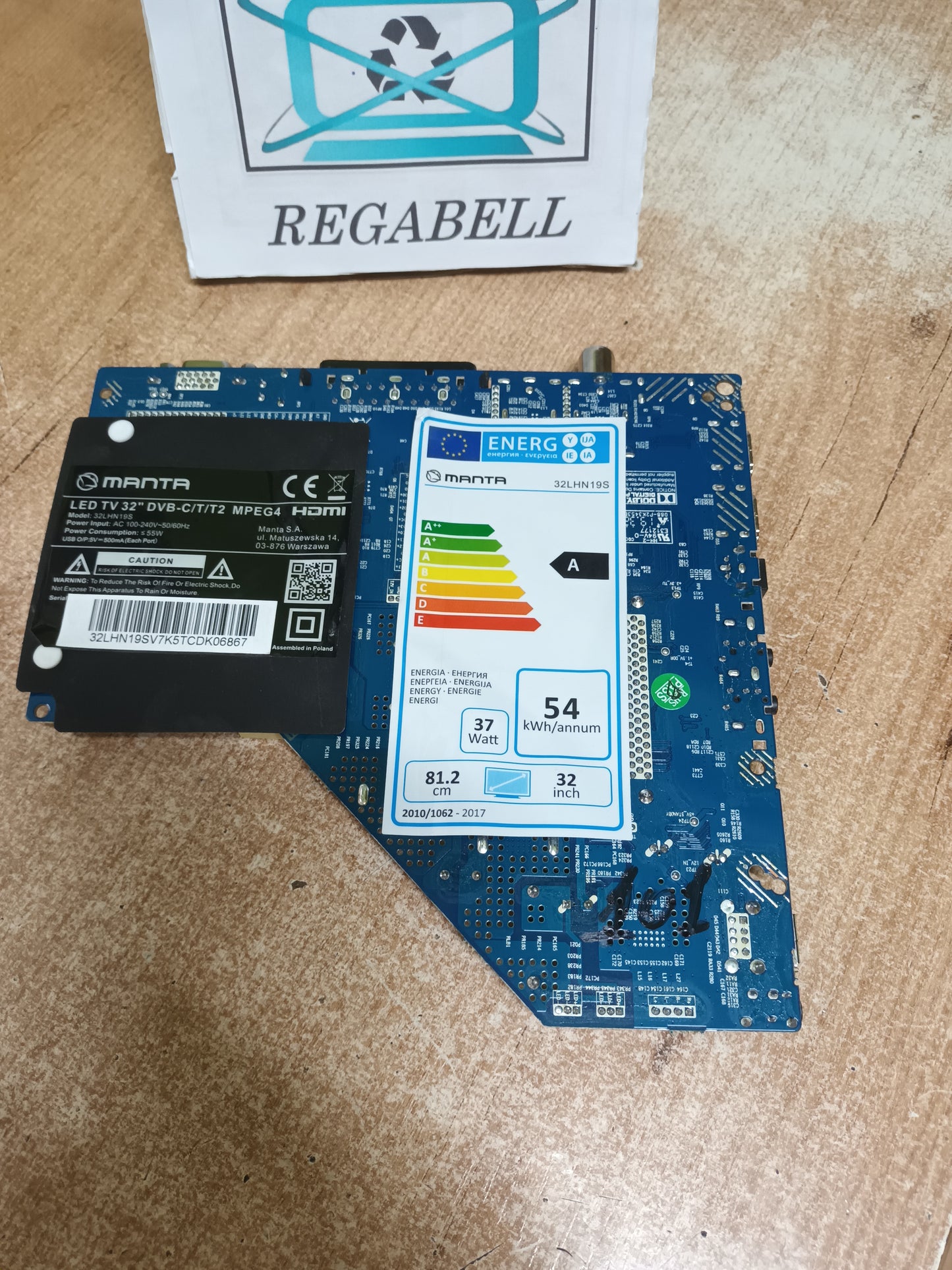 CV3663BH-Q32, DE TV MANTA 32LHN19S, (ref-101)
