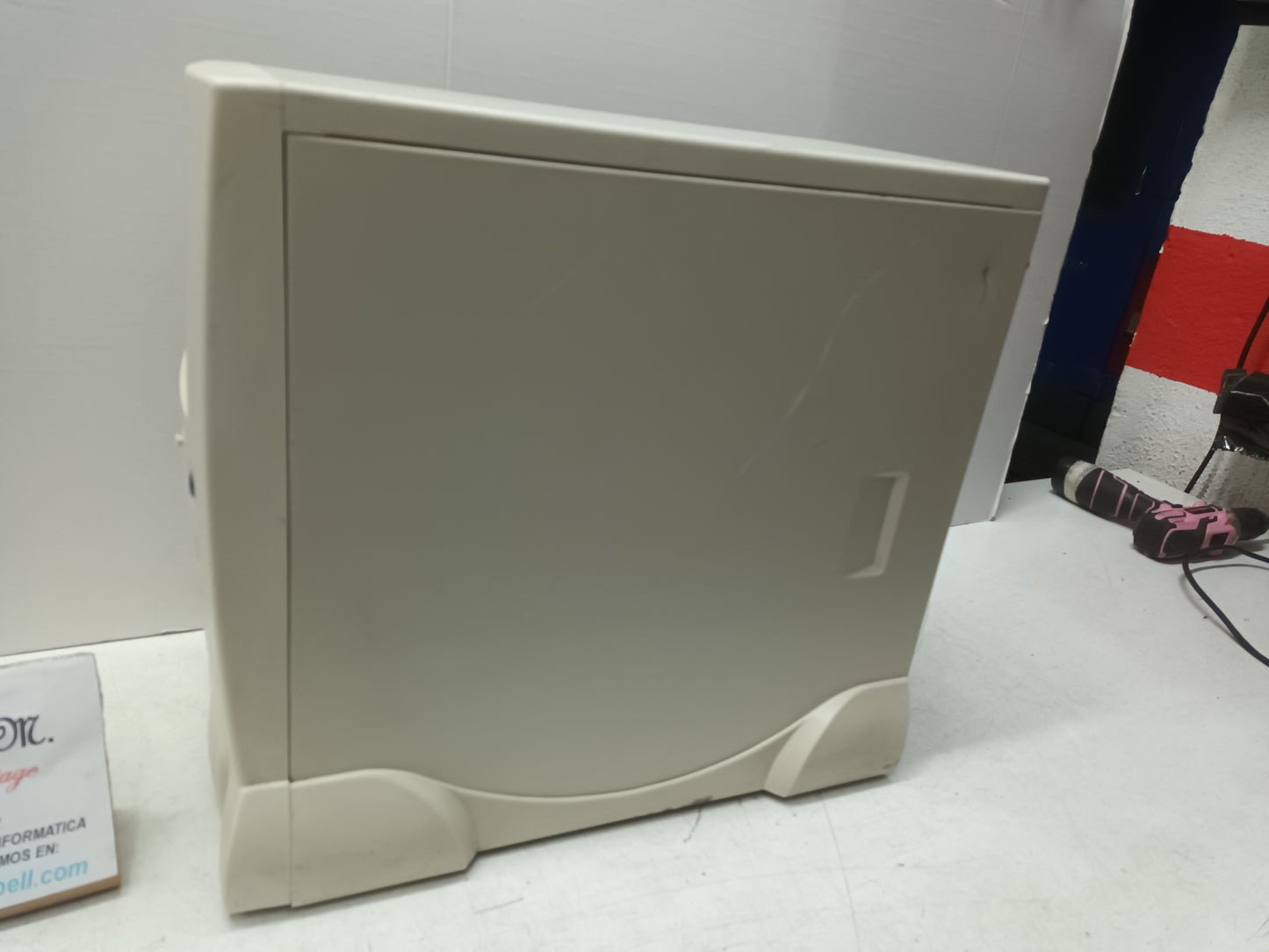 CAJA DE PC antigua,