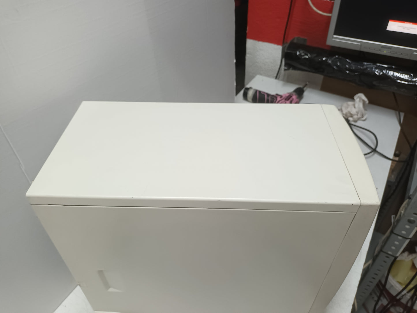 CAJA DE PC antigua,