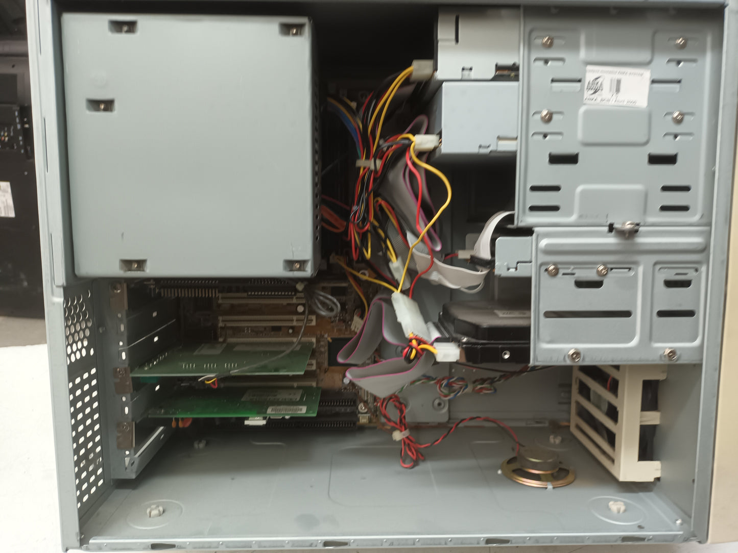 n-6, pc retro PENTIUM III, 550MHZ, con W98,(ref.6)