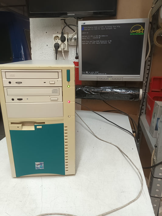 n-6, pc retro PENTIUM III, 550MHZ, con W98,(ref.6)