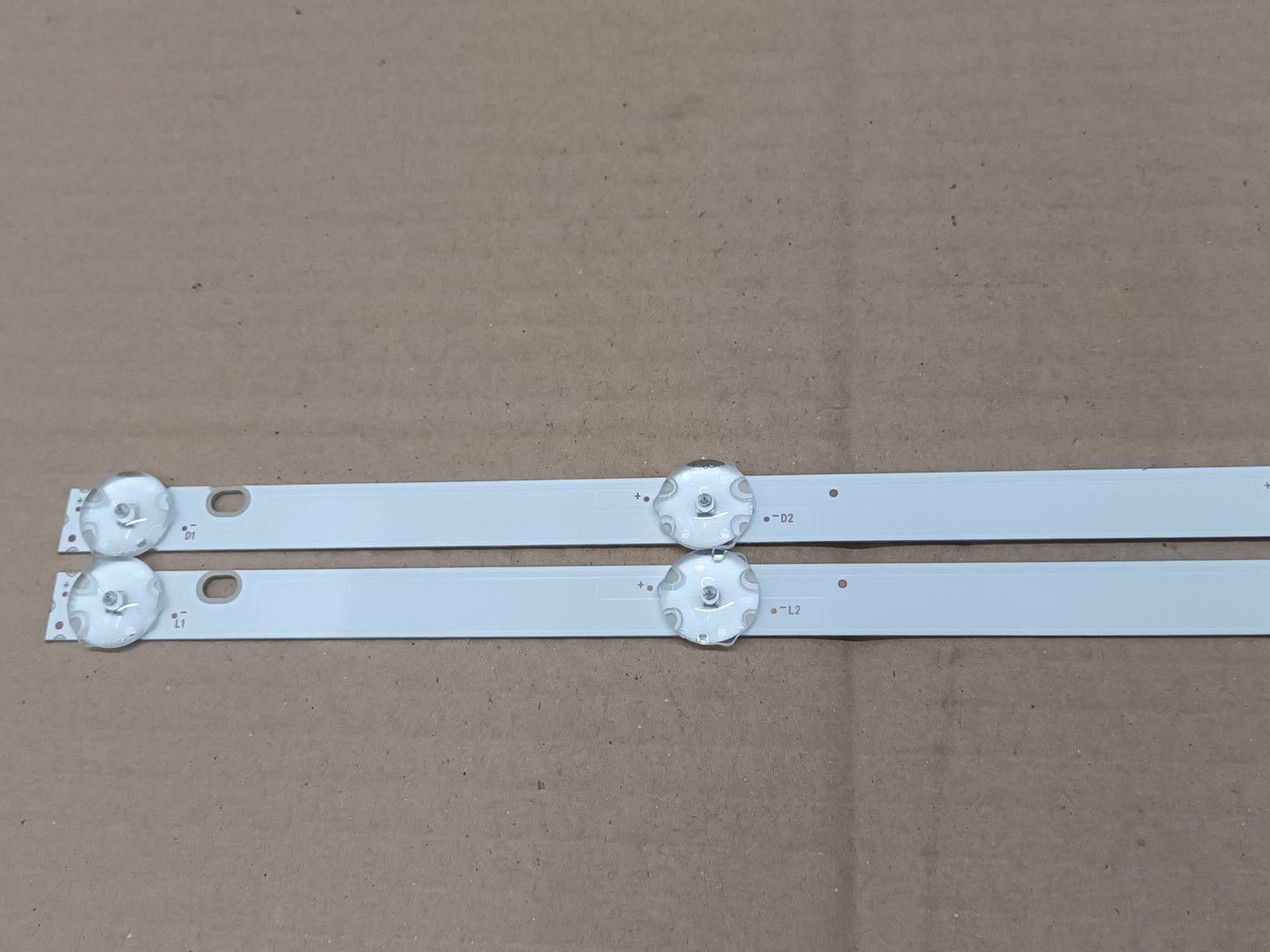 Kit 2 tiras LED DE TV INFINITON INTV-40AF690