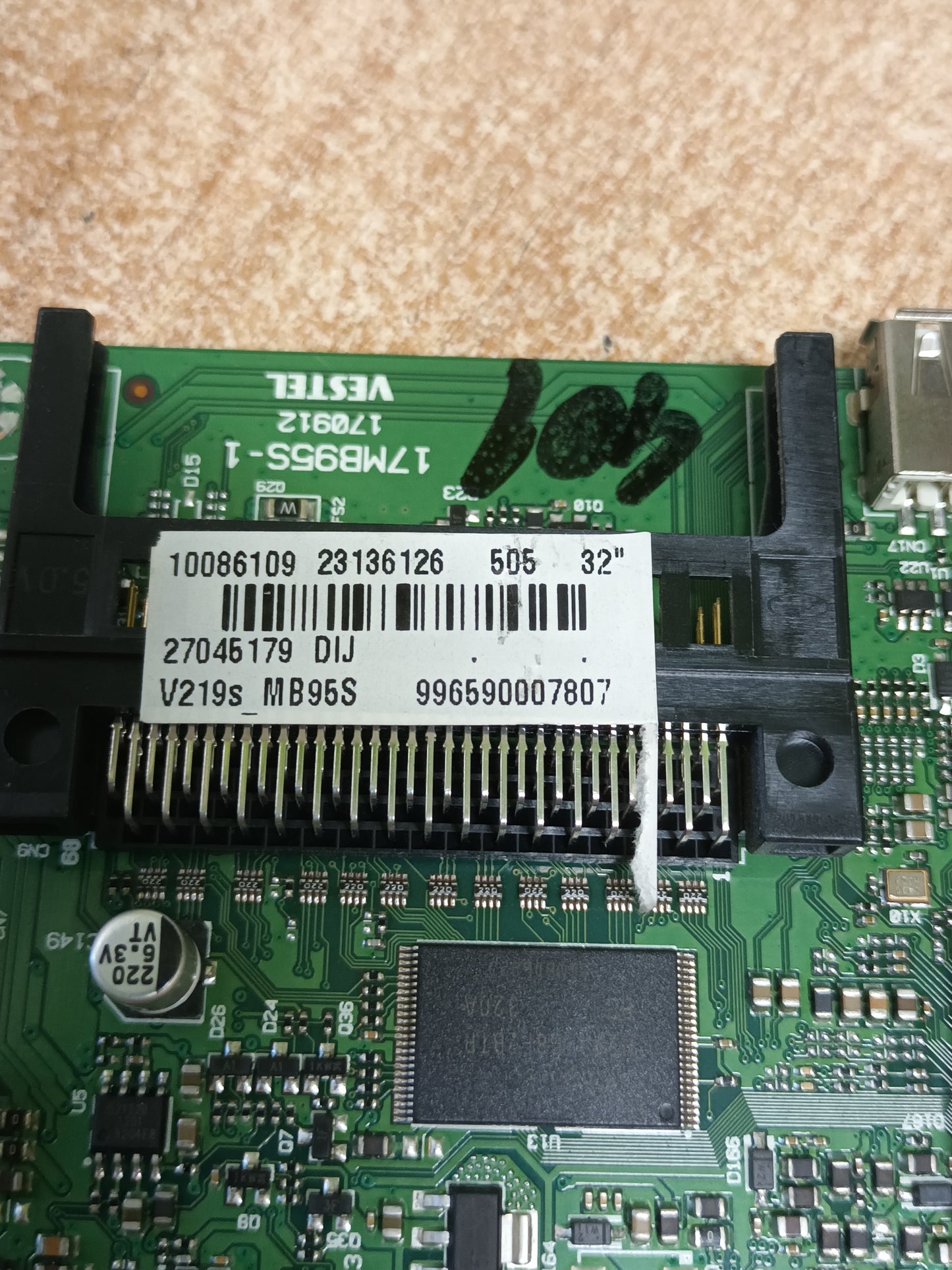 17MB95S-1, DE TV PHILIPS 32PFL3009H/12, (ref-401)