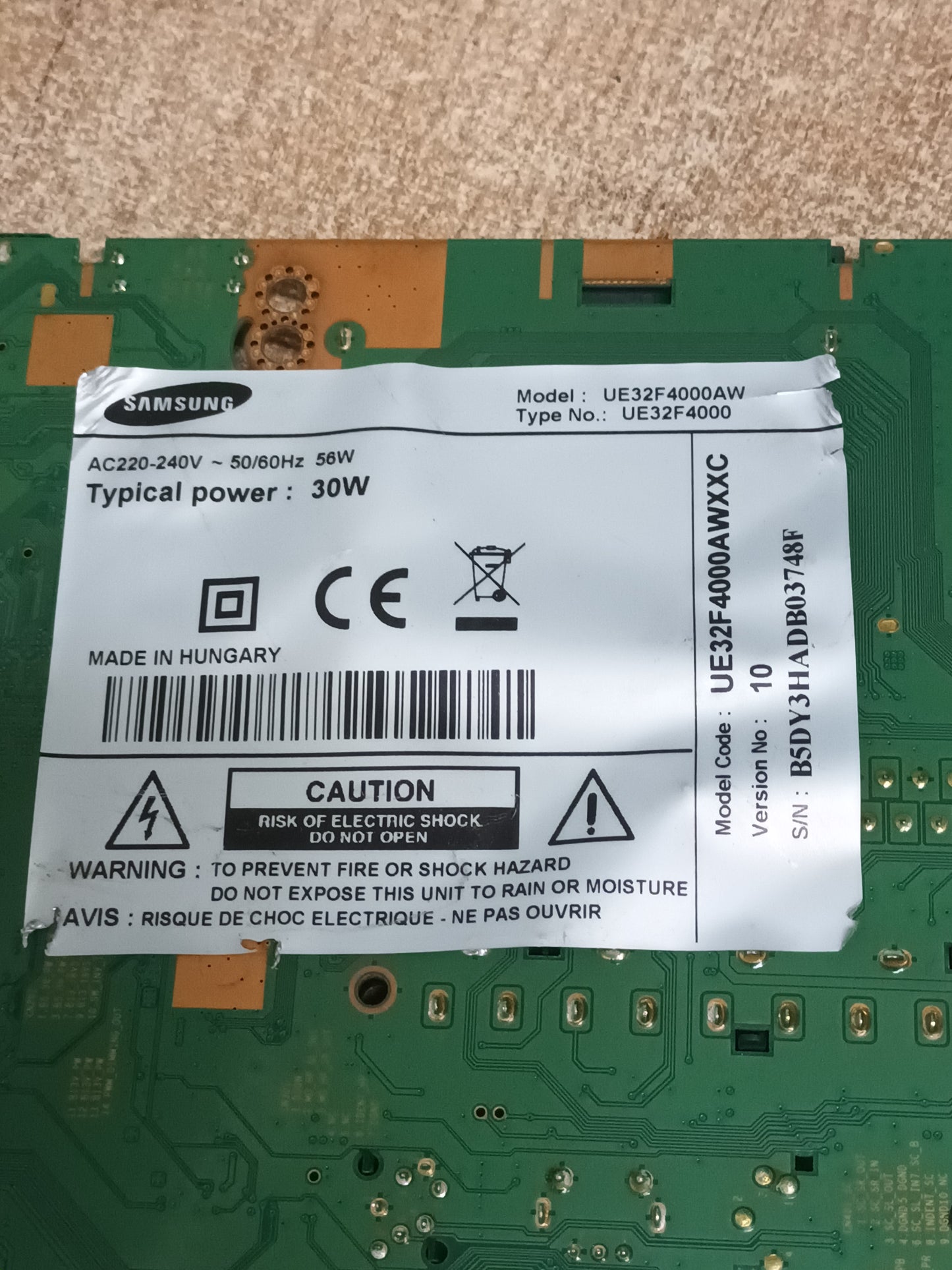 BN94-06778L, de SAMSUNG UE32F4000AW
