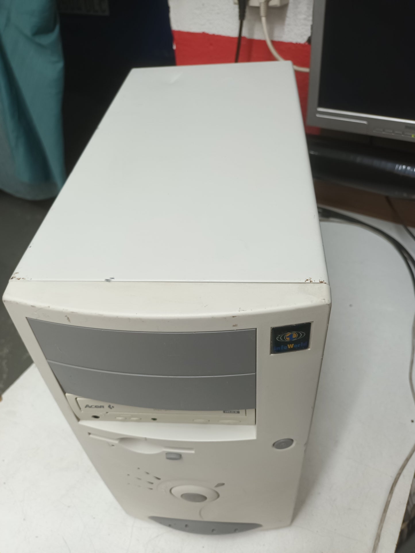 n-20, PENTIUM III, 800MHZ, y WINDOWS 98