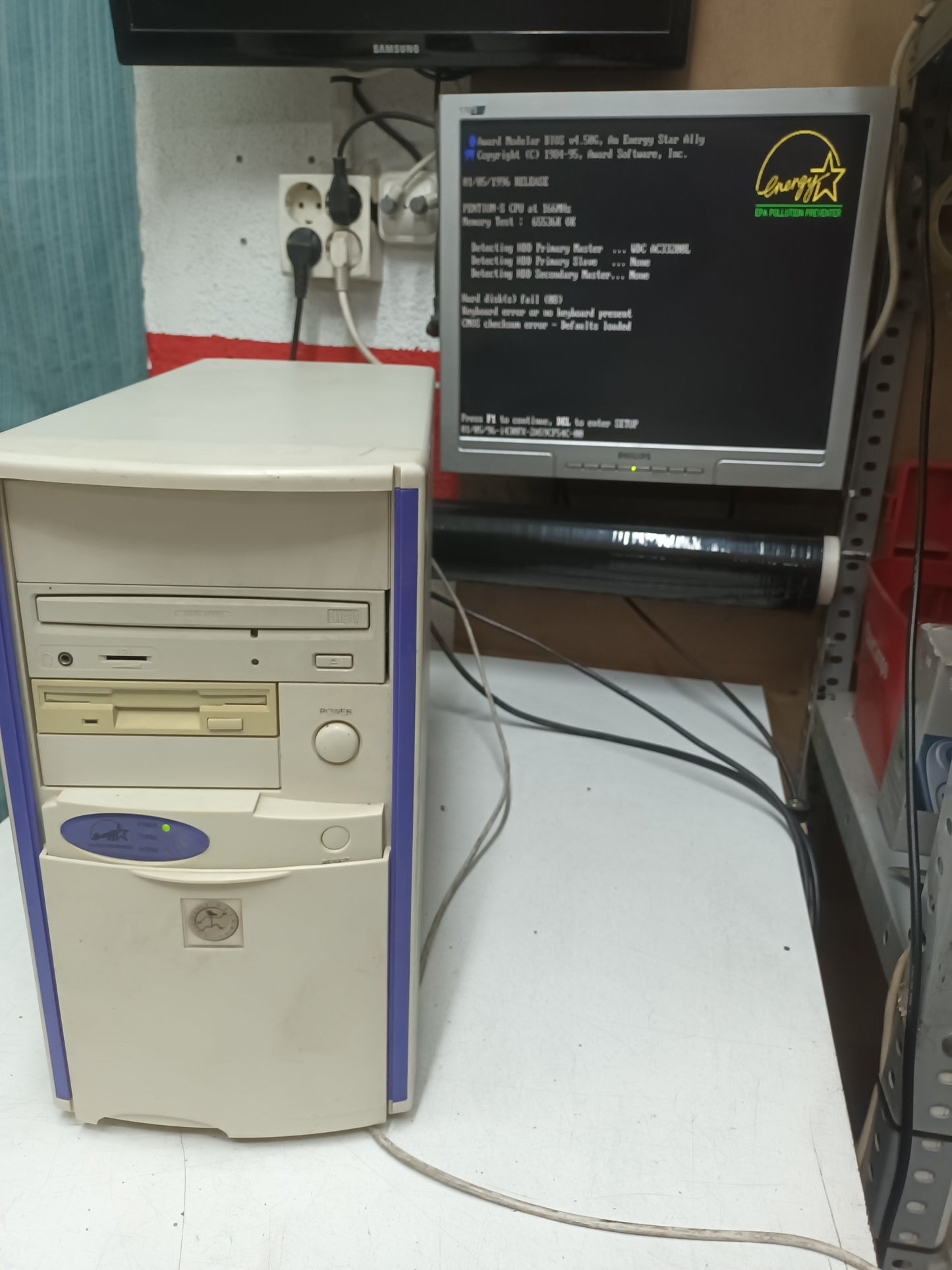 n-32, PC PENTIUM S, 166MHZ