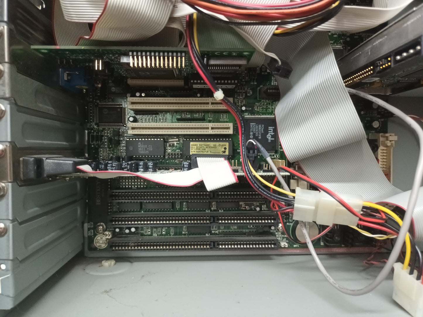 n-32, PC PENTIUM S, 166MHZ