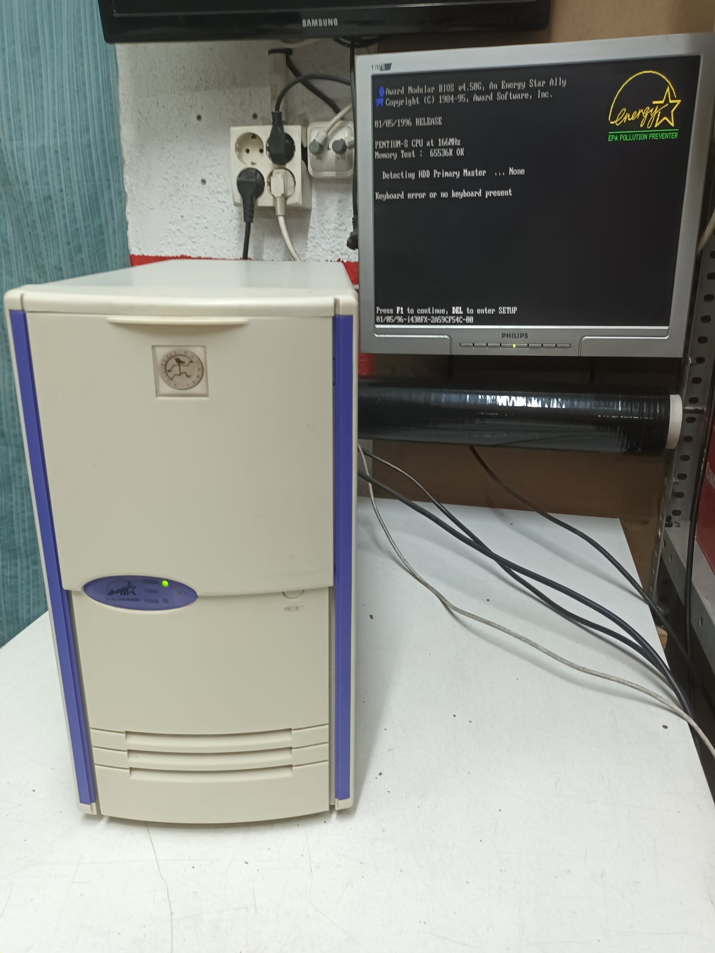 n-32, PC PENTIUM S, 166MHZ