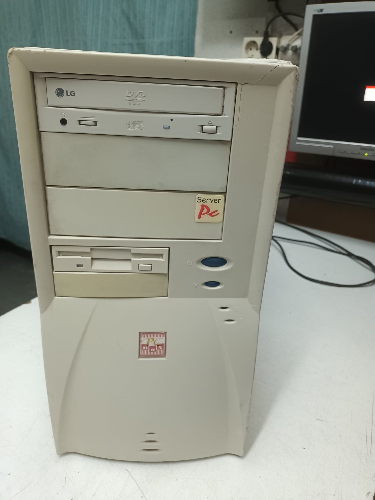 N-36, PC PENTIUM III 800MHZ