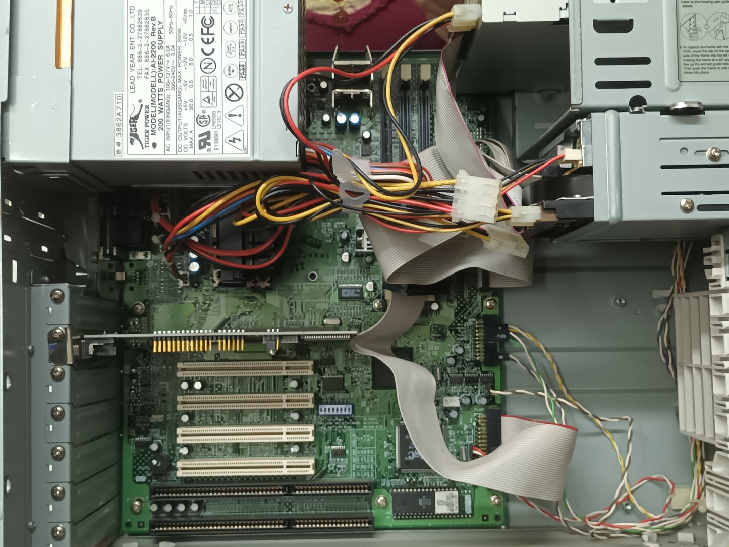 n-50, Pc retro, PENTIUM II, 266mHZ