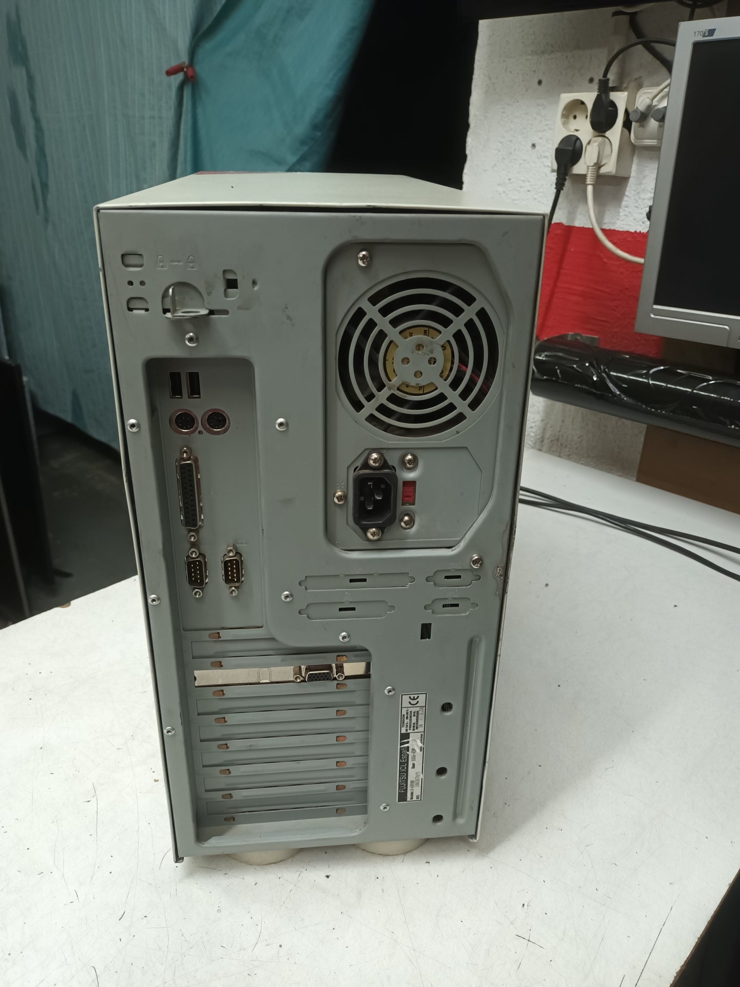n-50, Pc retro, PENTIUM II, 266mHZ