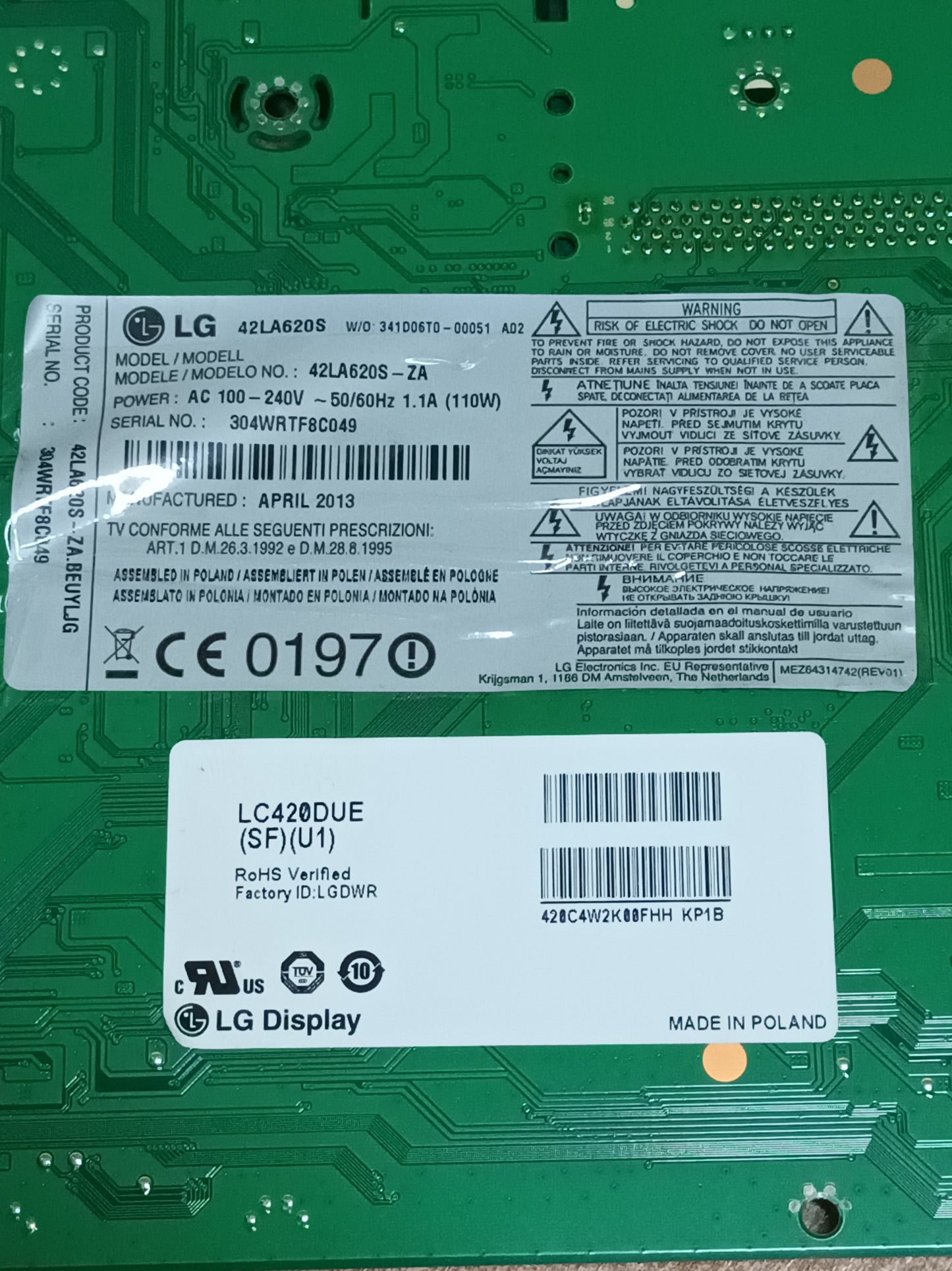 6870C-0452A de LG42LA620S