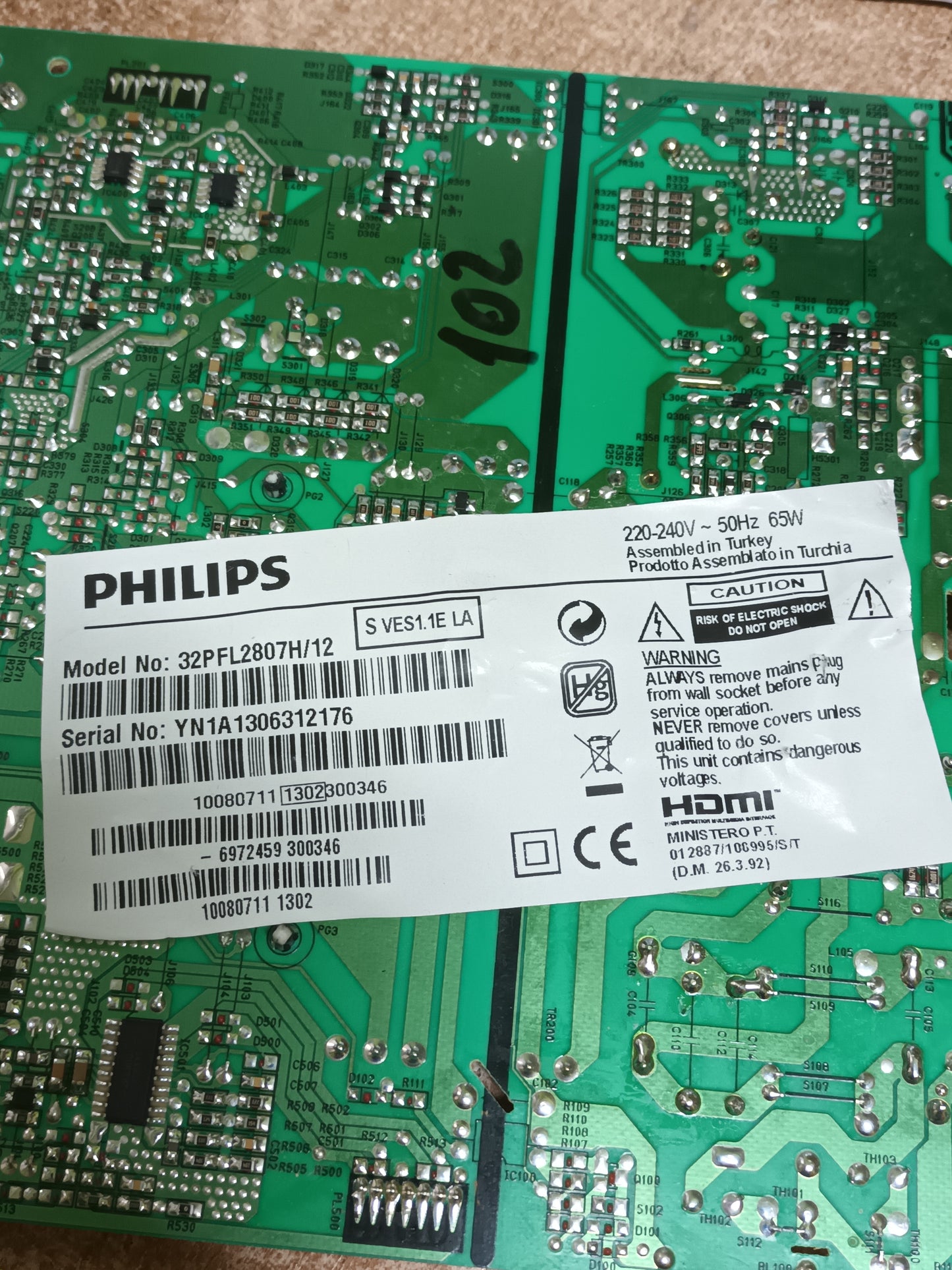 17IPS19-3 de PHILIPS 32PFL2807H/12