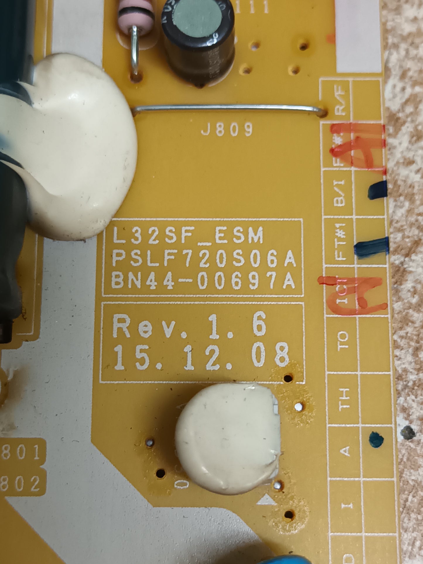 BN44-00697A, de Samsung UE32J5100AW,
