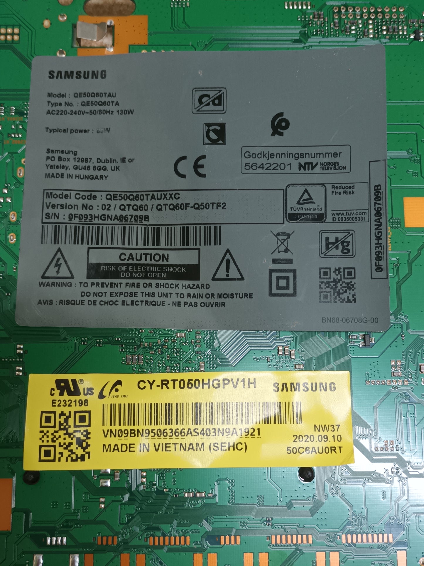 BN94-15733H, de Samsung QE50Q60TAU