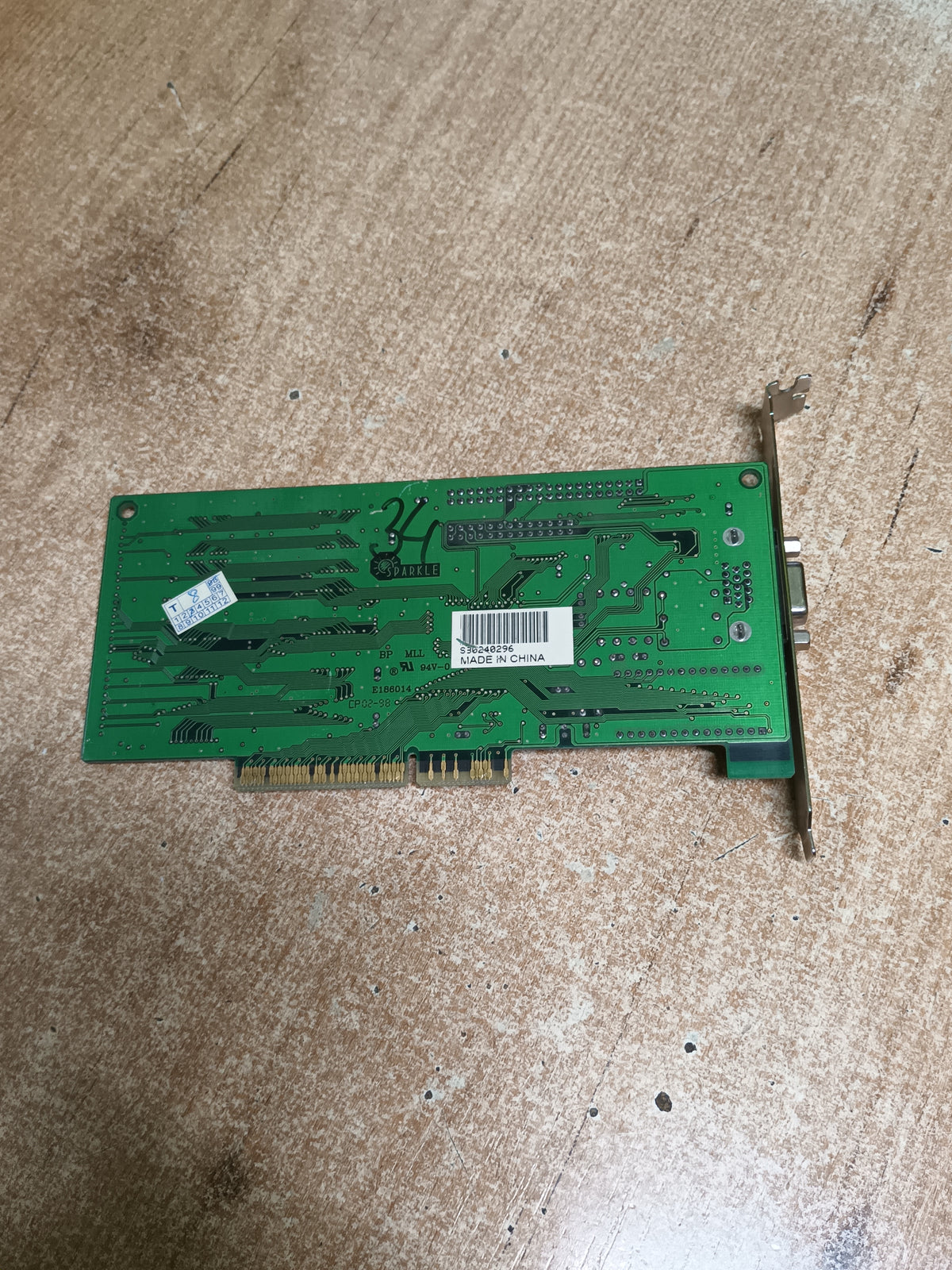 Tarjeta de video Trident 3DImage9750 AGP