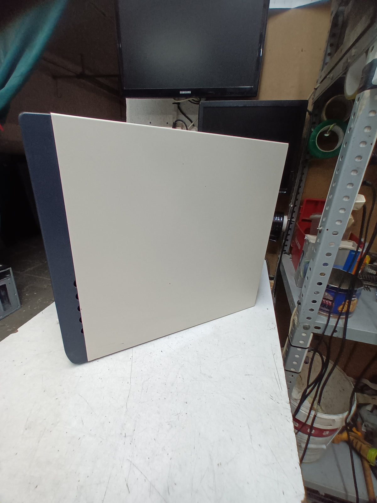 n-12, PC Retro, y Pentium 4, 2.00MHZ, con LUBUNTU